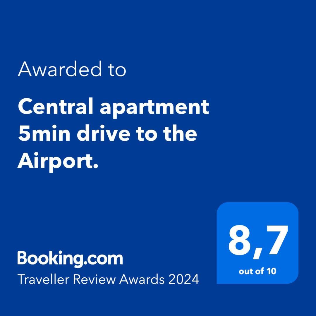 Central Apartment 5Min Drive To The Airport. Stockholm Ngoại thất bức ảnh