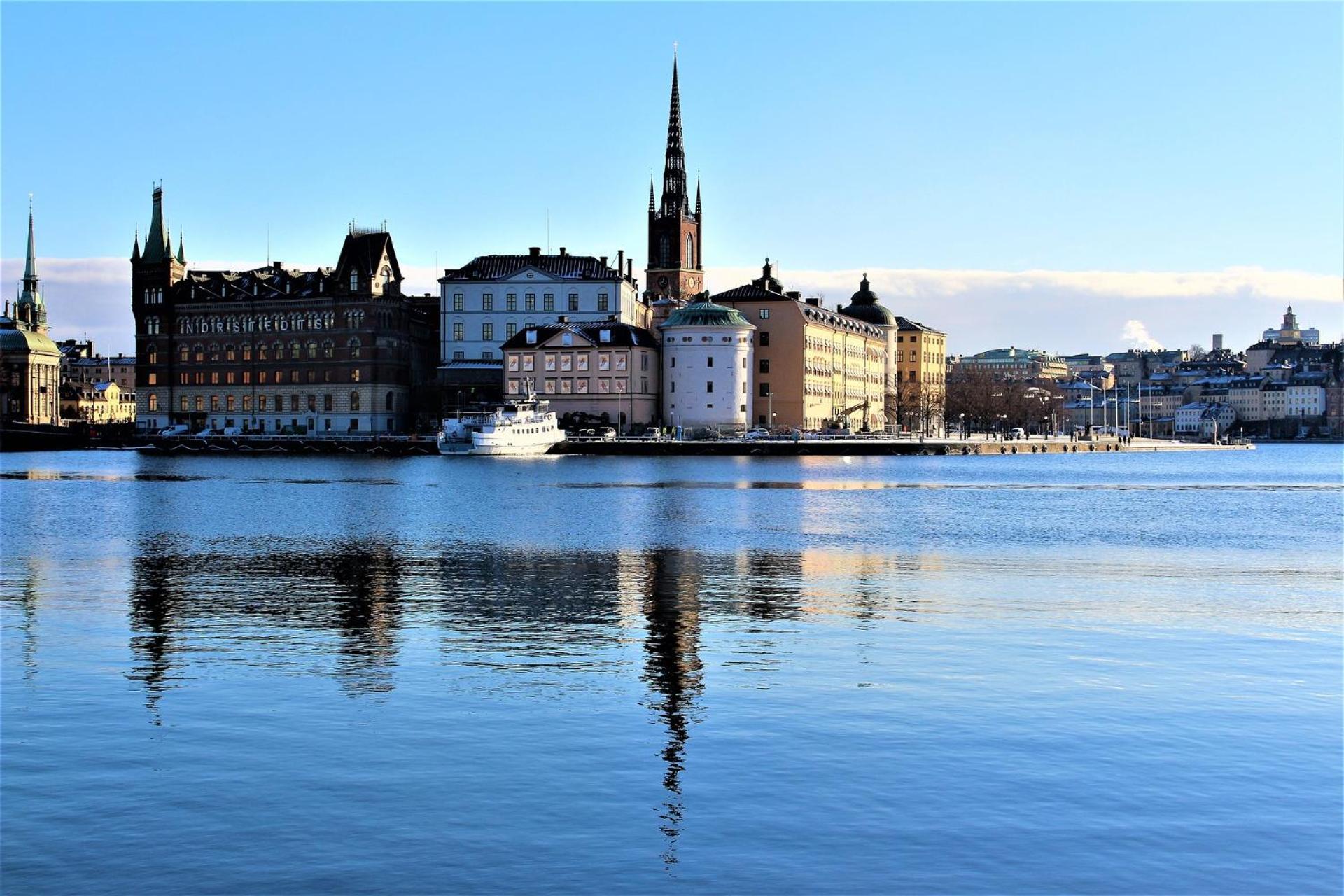 Central Apartment 5Min Drive To The Airport. Stockholm Ngoại thất bức ảnh